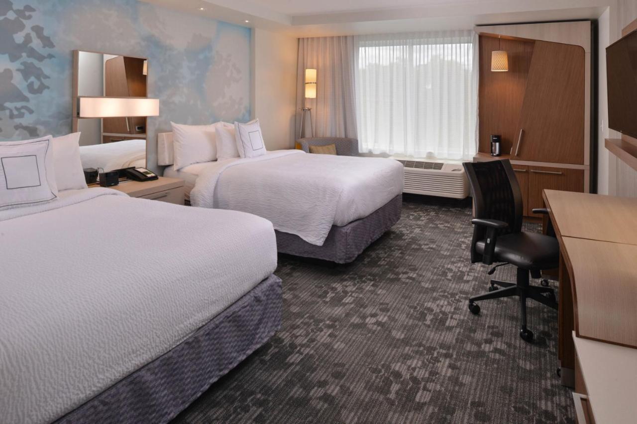 Courtyard By Marriott Boston Littleton Hotel Exterior foto