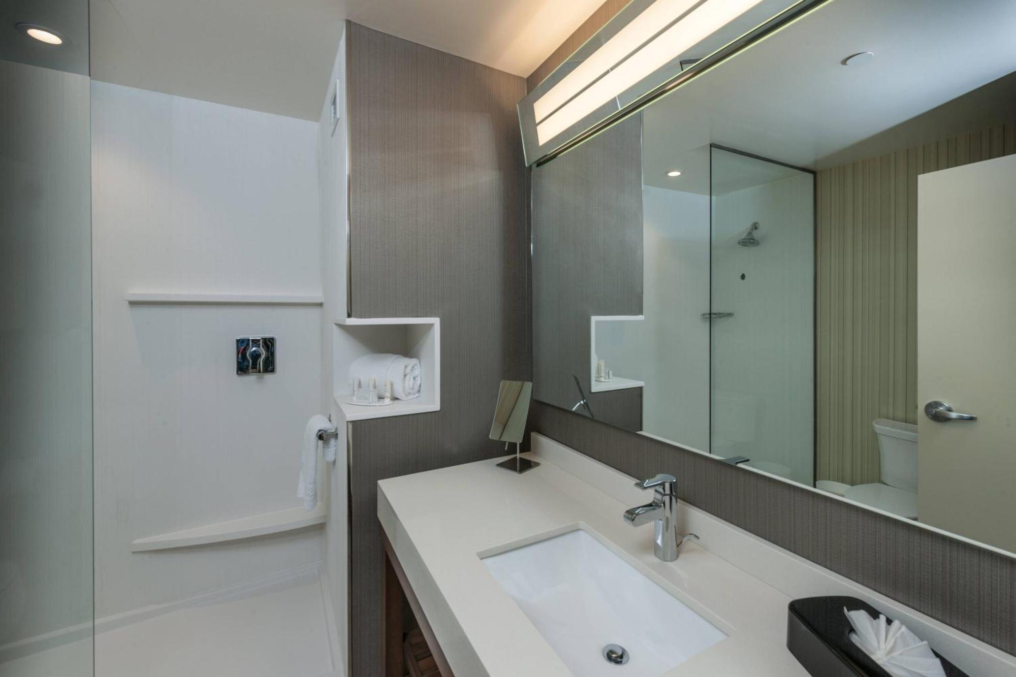 Courtyard By Marriott Boston Littleton Hotel Exterior foto