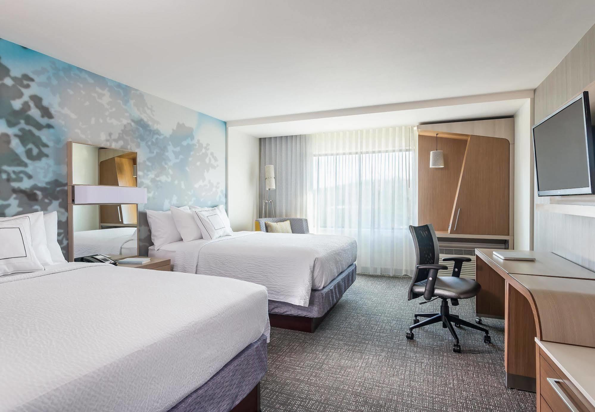 Courtyard By Marriott Boston Littleton Hotel Exterior foto
